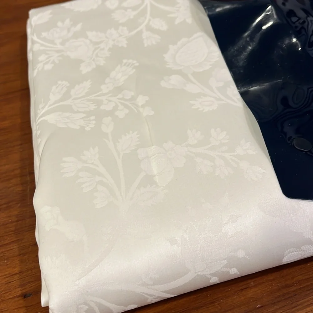 Ralph Lauren Ashmont King Flat Sheet 112”x102” new Cream Made in Italy Floral